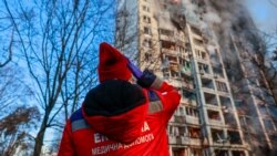 Последствия обстрела Святошинского района Киева, 15 марта 2022 года. Фото: Reuters