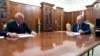 Глава Ростеха Сергей Чемезов и Владимир Путин
